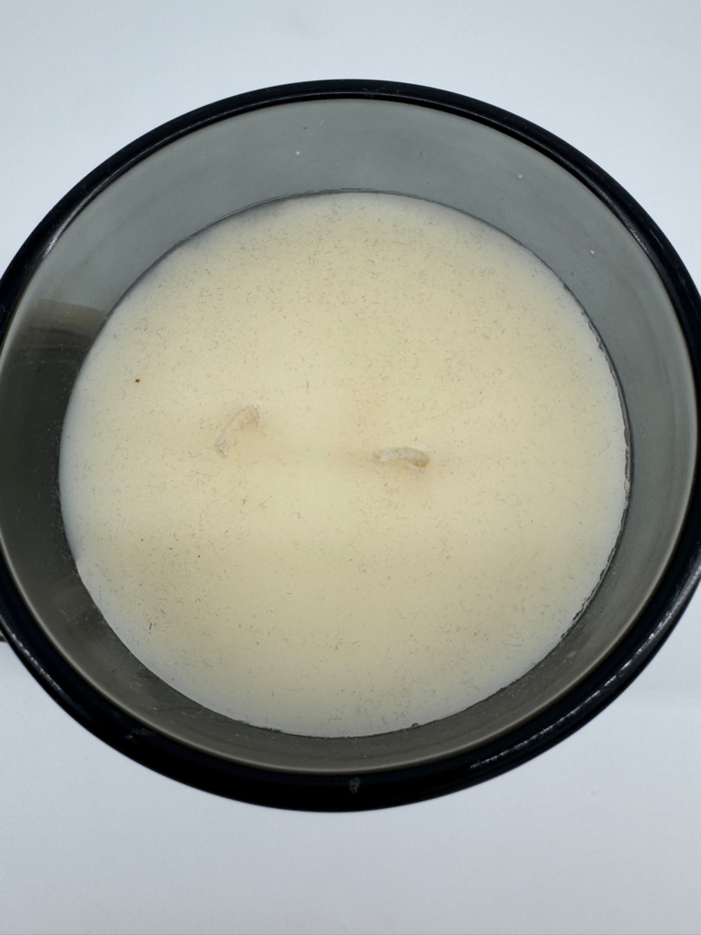 DW Home 2-Wick Candle Patchouli Oud 15.1 oz 428.1 g Burn Time 56 Hours - Picture 5 of 6